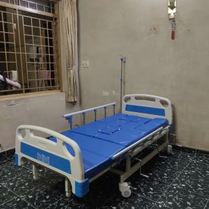 Giường y tế đa năng 4 tay quay Humed HM-C4