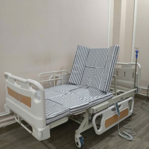 Giường Y Tế Điện Cơ Nakachi NC-04DC Đa Chức Năng Chính Hãng