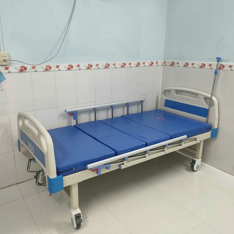 giuong-y-te-cho-nguoi-gia.