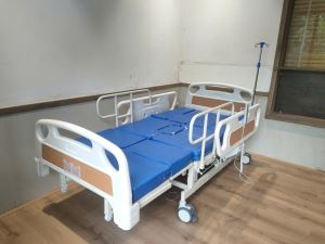 Giường y tế chỉnh điện đa năng humed HM-E4