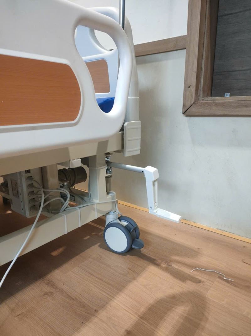 tay quay dự ph&ograve;ng giường hm-e4