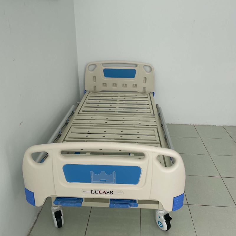 Khung giường lucass VGB2