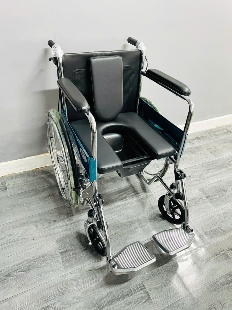 Xe lăn b&ocirc; vệ sinh Lucass V-89