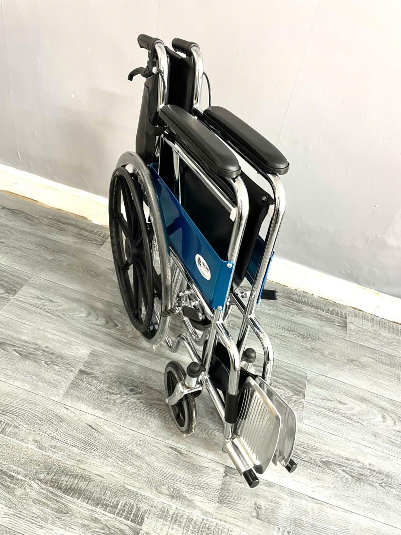 Xe lăn V93 gấp gọn