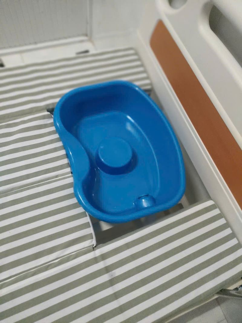 Giường Bệnh  OSADA SD-12C Lõm Chân