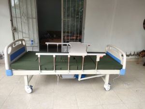 Giường Bệnh 3 Tay Quay Có Bô Vệ Sinh OSADA SD_33C